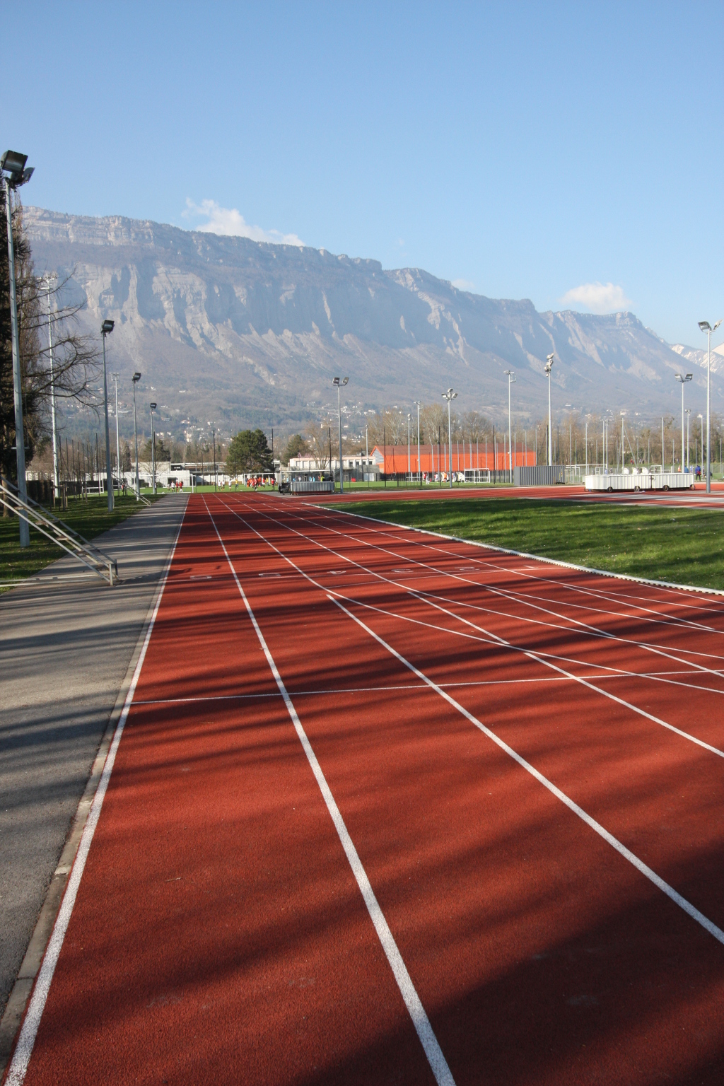 Piste d'athlétisme du campus universitaire de Grenoble