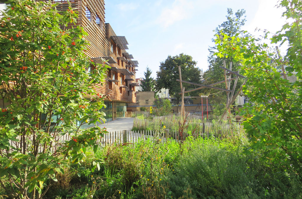 COURBEVOIE – Rue Caron et centre de loisirs